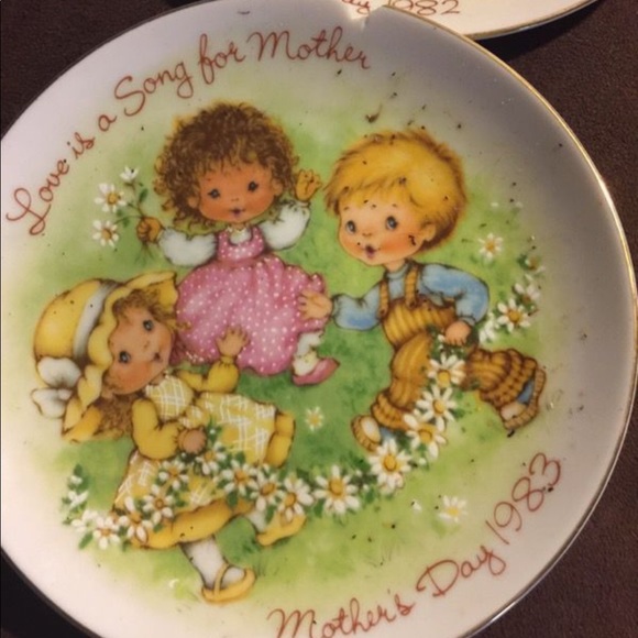 Avon Mother’s Day collectible plates 1981-1986 - Picture 3 of 6